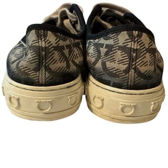Salvatore Ferragamo Wimbledon Gancini Print Beige Nero Sneakers Shoes Tr… - Picture 4 of 9